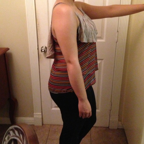 Large Top - Picture 3 of 4