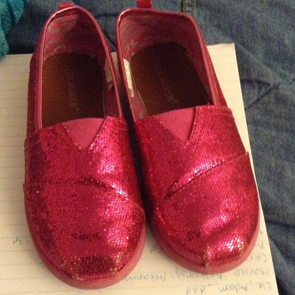 Kids size 11 shoes