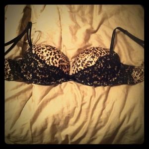 Victoria's Secret bra!