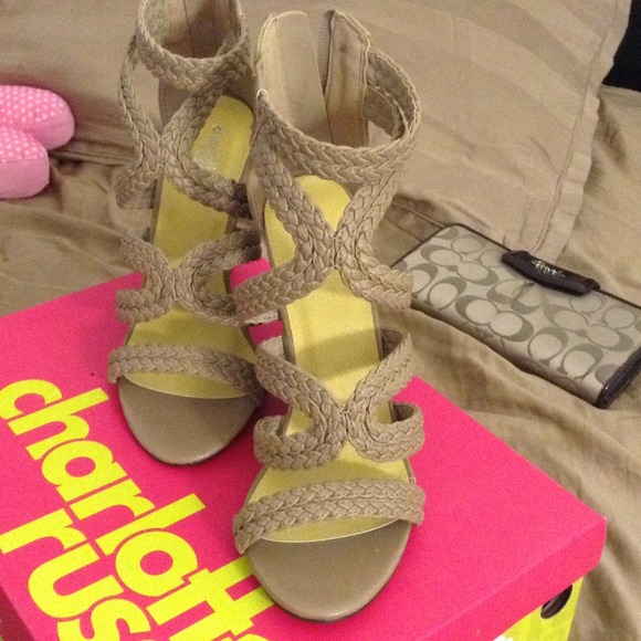 Twisty wedges . - Picture 2 of 3