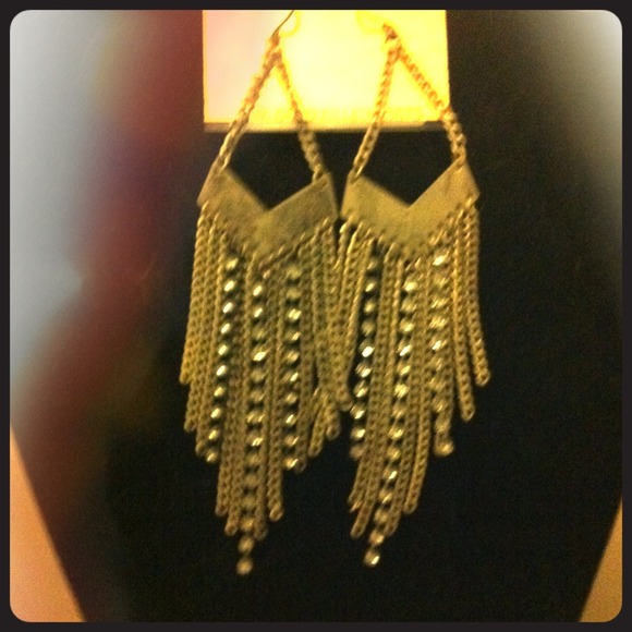 Fringe chain earrings