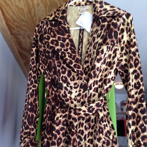 ❤️❤️SOLD❤️❤️Vertigo leopard jacket Xsmall