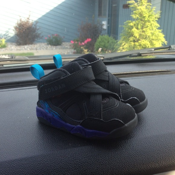 Jordan's  size 5 infants