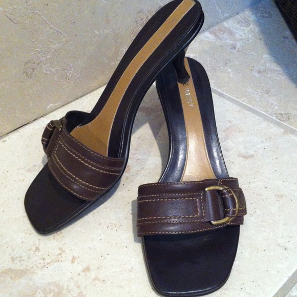 Brown nine west shoes