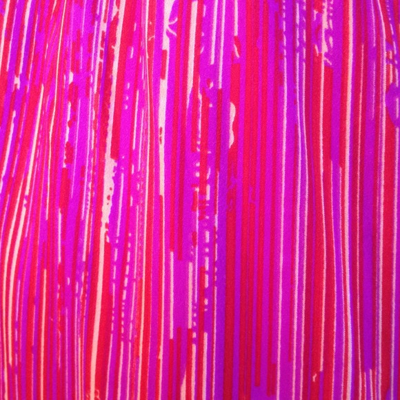 ❗️❗️SOLD❗️❗️Very cute ruffle top pink dress - Picture 3 of 3