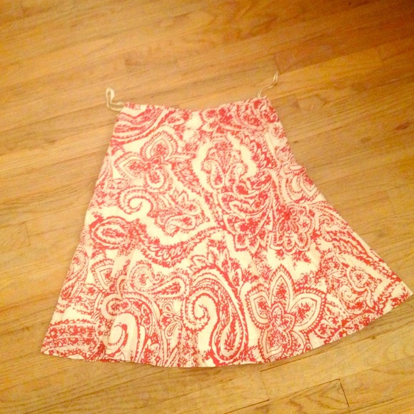 Red paisley skirt- gap sz 2