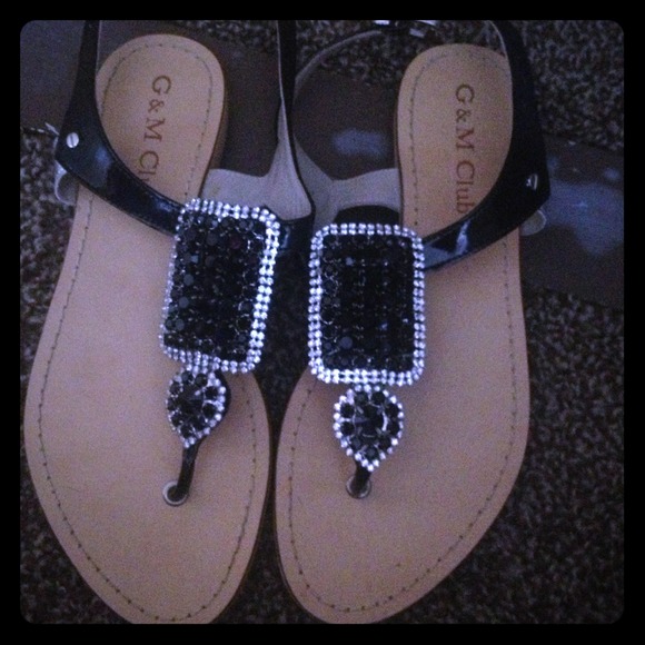 Size 8 dressy diamond flip flops - Picture 1 of 2
