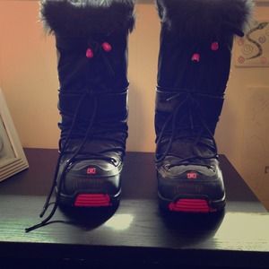 DC Snow Boots
