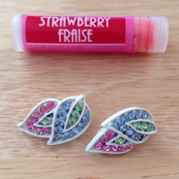 Vintage Clip on Rhinestone Earrings