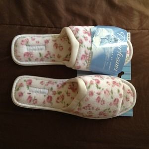 Comfy floral slippers
