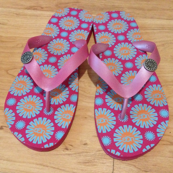 UGG Flip Flops
