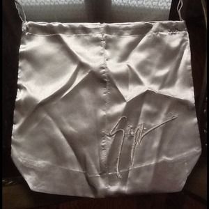 Giuseppe Zanotti Dust Bag with shoe divider.