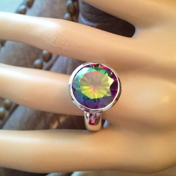 New😍huge size 8 rainbow crystal 925 silver ring😍 - Picture 3 of 4