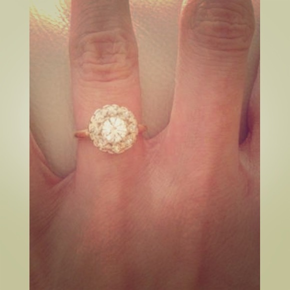 Vintage 14k yellow gold & diamond ring - REAL