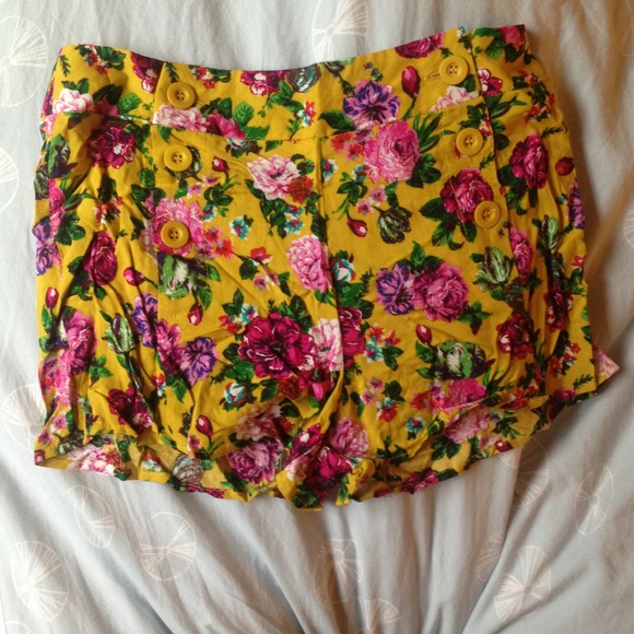 Forever 21 floral cotton shorts