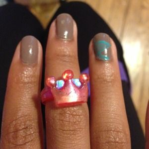 Red crown ring