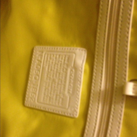 Handbag - Picture 3 of 3