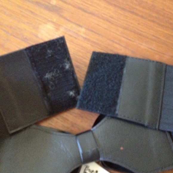 ?RESERVED?Black belt with bow? main image 2