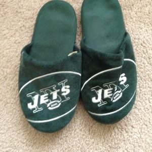 Comfy jets slippers