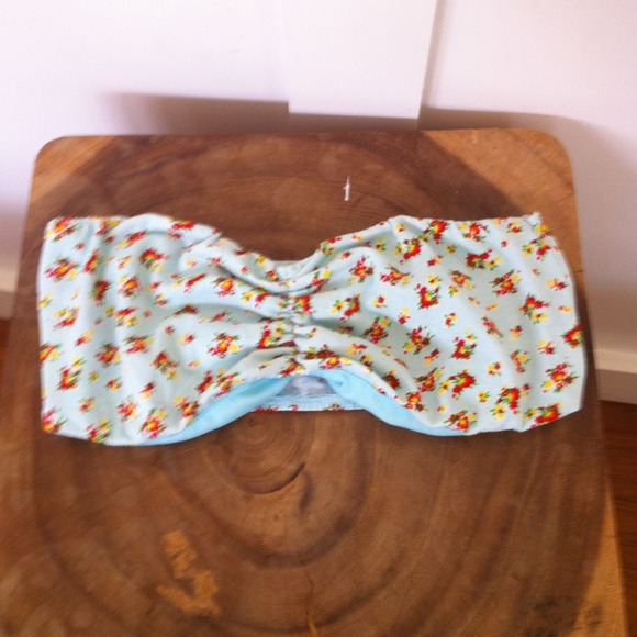 Gorgeous floral bandeau
