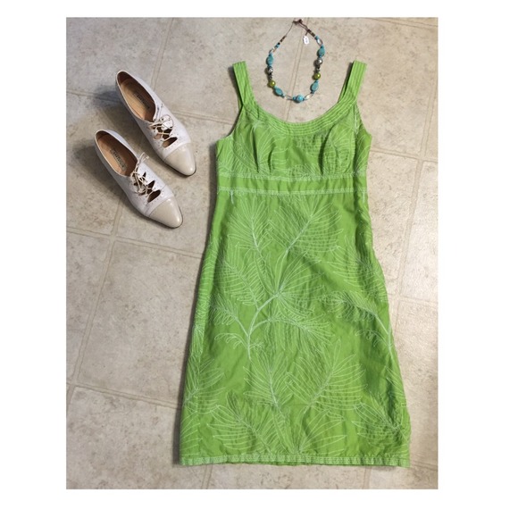 Ann Taylor Dresses & Skirts - ANN TAYLOR Dress