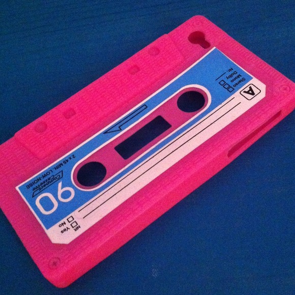 Iphone4 case - Picture 2 of 2