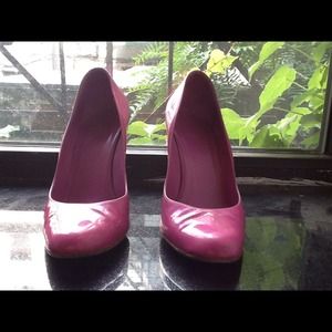 Gucci Hot Pink Pumps