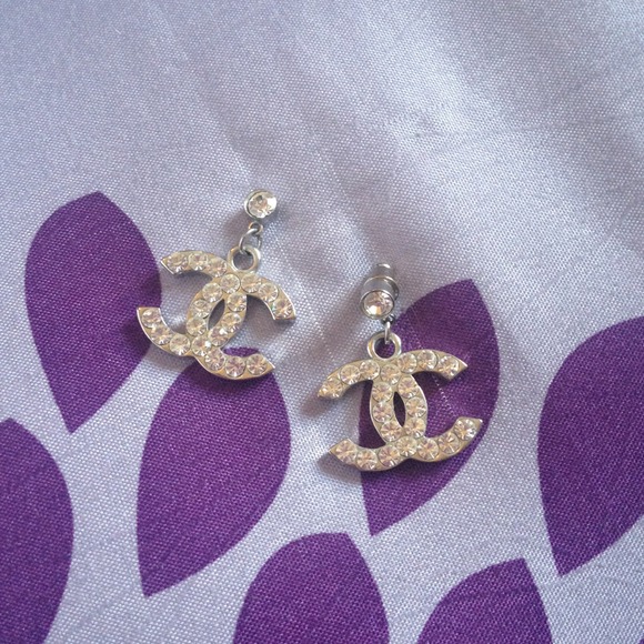 ❌SOLD❌ IN CHANEL BUNDLE - Picture 1 of 3