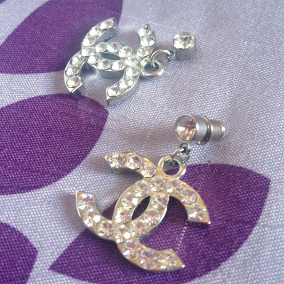 ❌SOLD❌ IN CHANEL BUNDLE - Picture 3 of 3