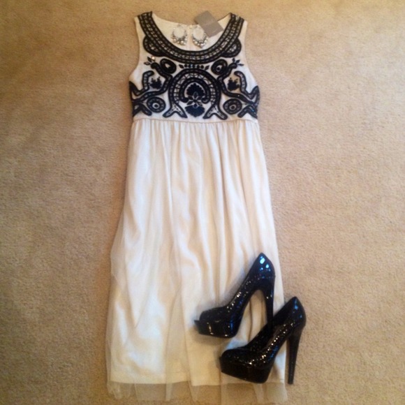 SOLD🚨 Embellished Anthropologie Dress