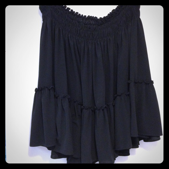 REDUCED!!! NORMA KAMALI BLACK FLOWER PULL ON SKIRT