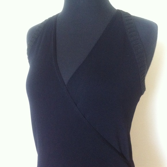 Folded & Hung top - Picture 2 of 4