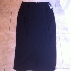 Long black maxi skirt