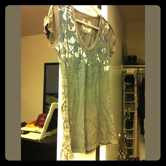 Grey Distressed T