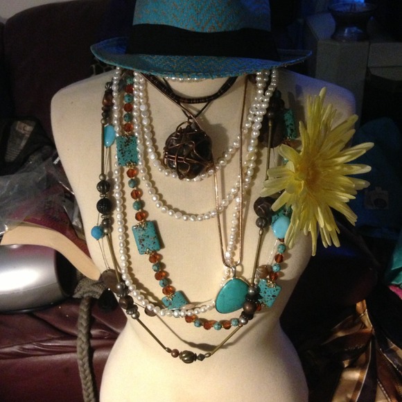 Oodles of accessories.....