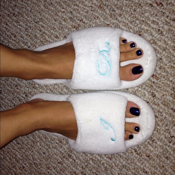 SOLD!!Wedding "I do" slippers. Large (9)