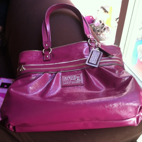 Coach ❌SOLD❌🙅  poppy  tote large size leather - Picture 2 of 3