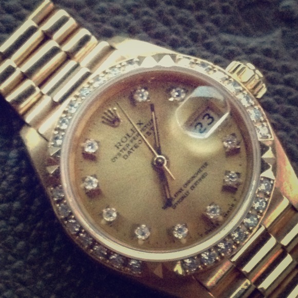 ✋SOLD✋Authentic Rolex Ladies Pres. Watch 18k gold
