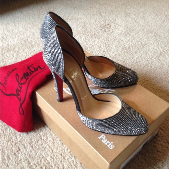 ❤Sale❤Authentic Christian Louboutin Labyrinth 100