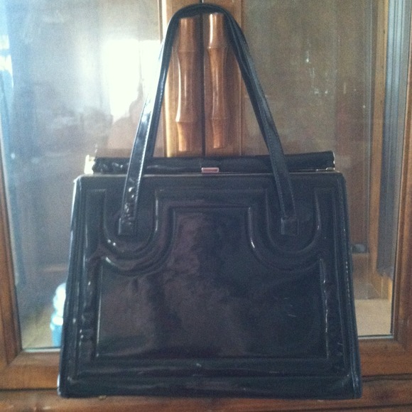 Handbags - Sold.....True vintage vinyl top clasp handbag!