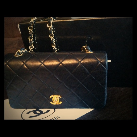 Chanel 2.55 flap shoulder bag