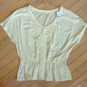 NWT Off White Peasant Style Tee