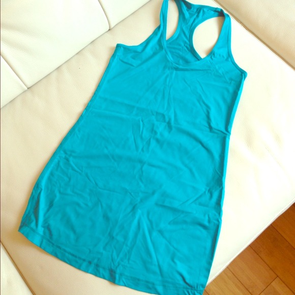 Lululemon Turquoise Blue Tank Sz 4 or 6