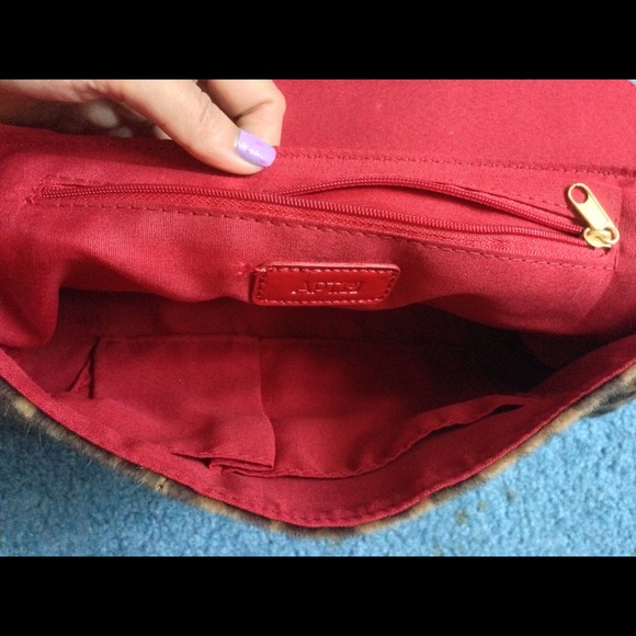 Purse - Picture 4 of 4