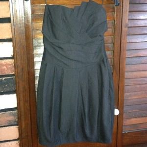 Strapless pleated detail dress
