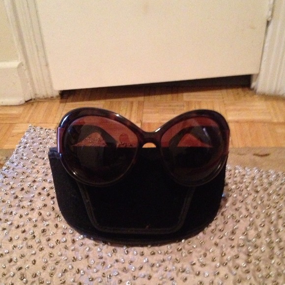 SUNGLASSES - Picture 2 of 4