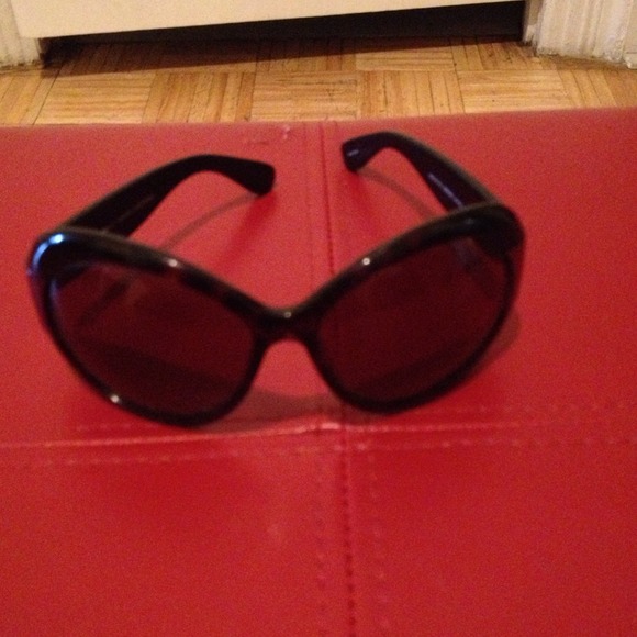 SUNGLASSES - Picture 3 of 4