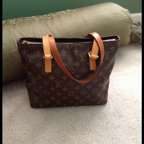 ⚡SOLD⚡💯% AUTHENTIC LV CABAS MEZZO BAG