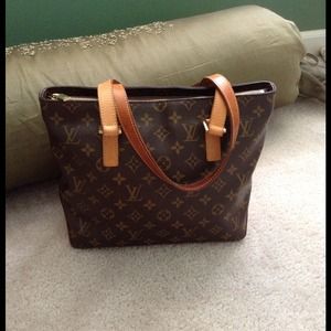 ⚡SOLD⚡💯% AUTHENTIC LV CABAS MEZZO BAG