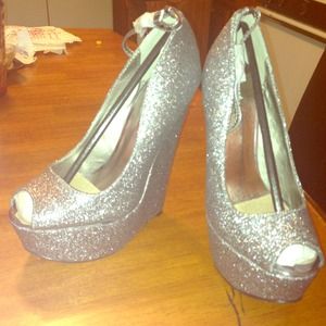 Silver wedges